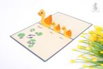 little-ducklings-and-mom-pop-up-card-03