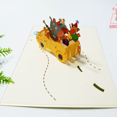 funny-birthday-animals-car-pop-up-card-03