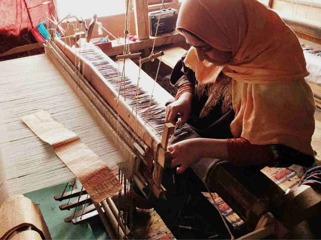 traditional-craf-pashmina-weaving-india