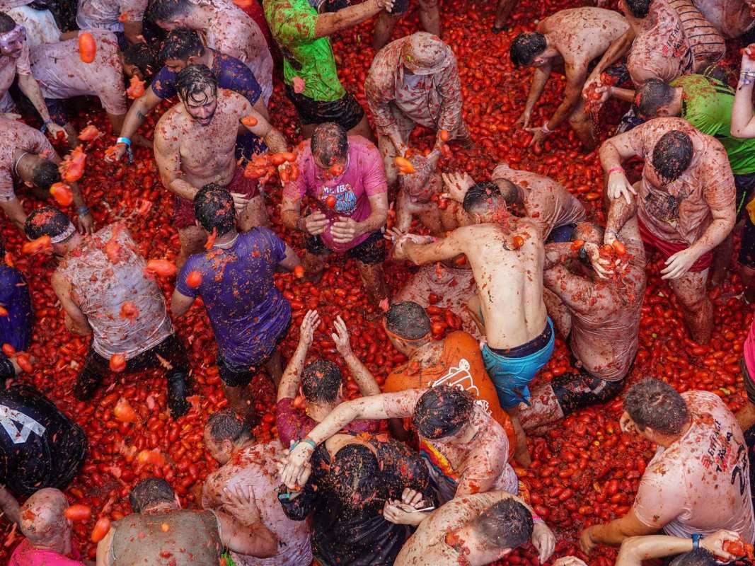 la-tomatina-festival-spain