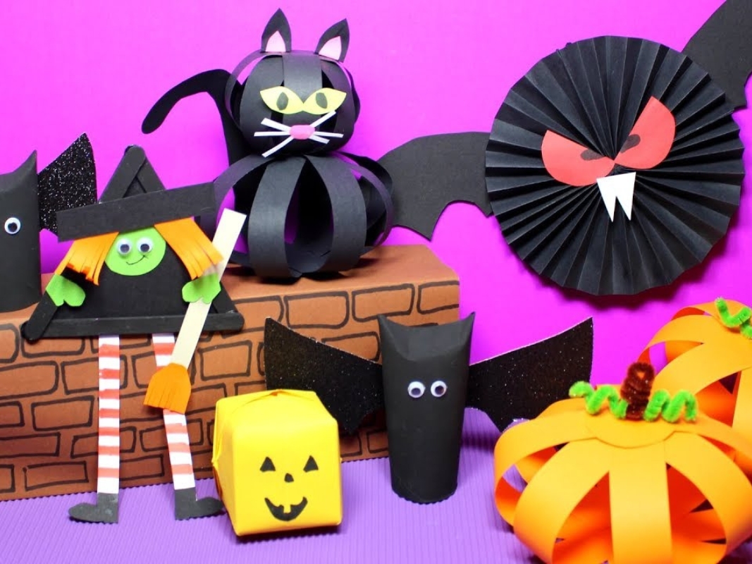 Halloween-traditions-making-halloween-crafts