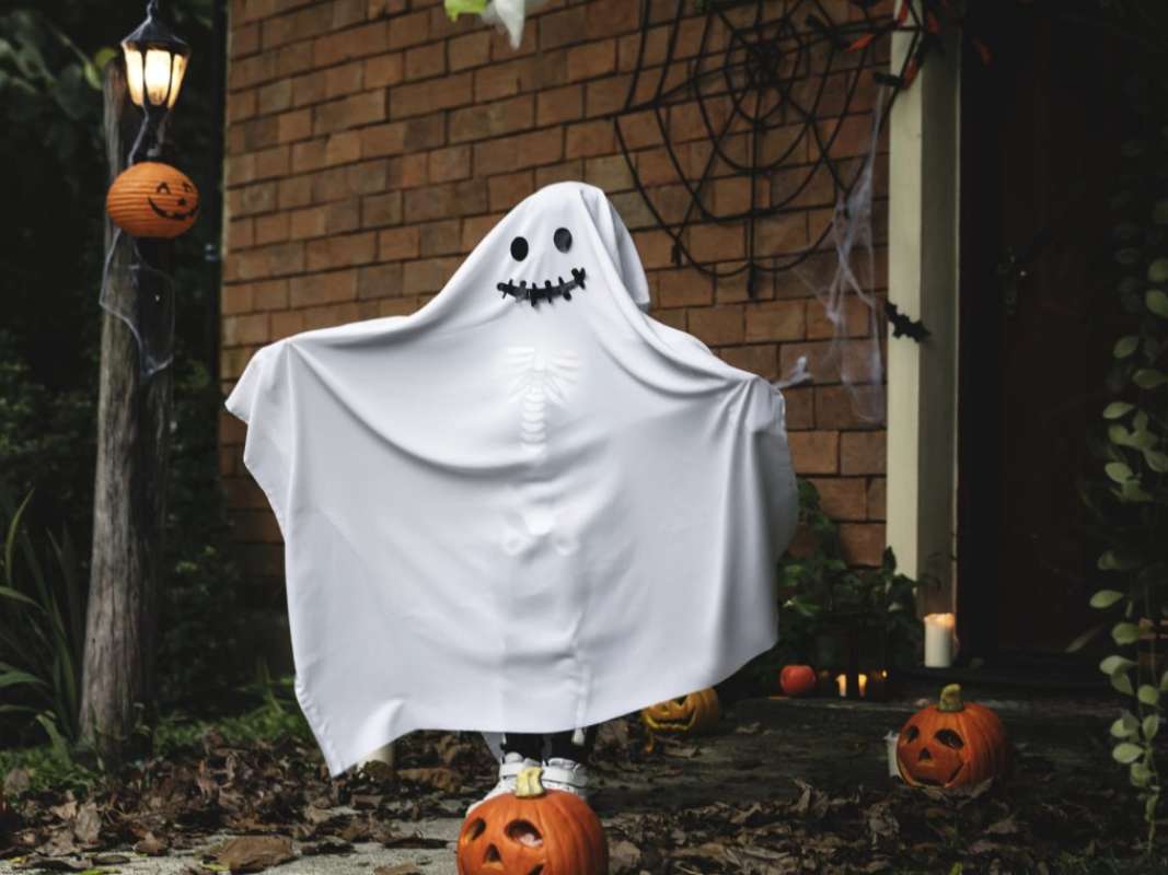 halloween-symbols-ghosts