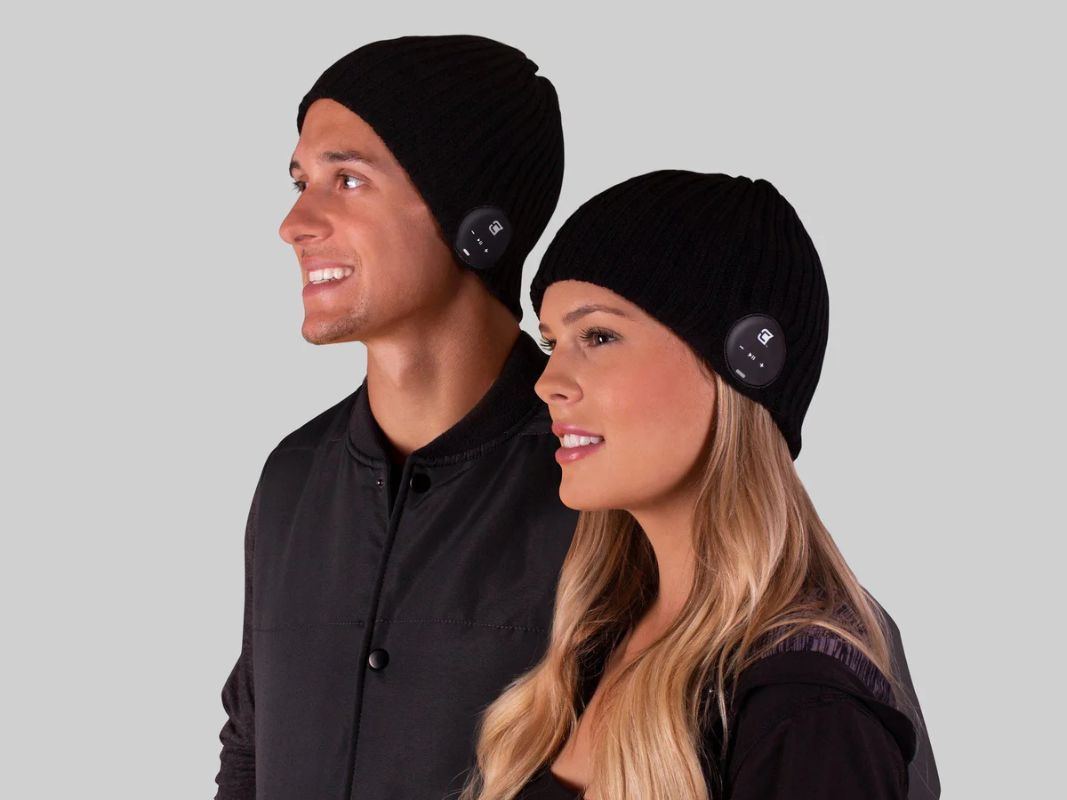 gift-ideas-for-man-bluetooth-beanie